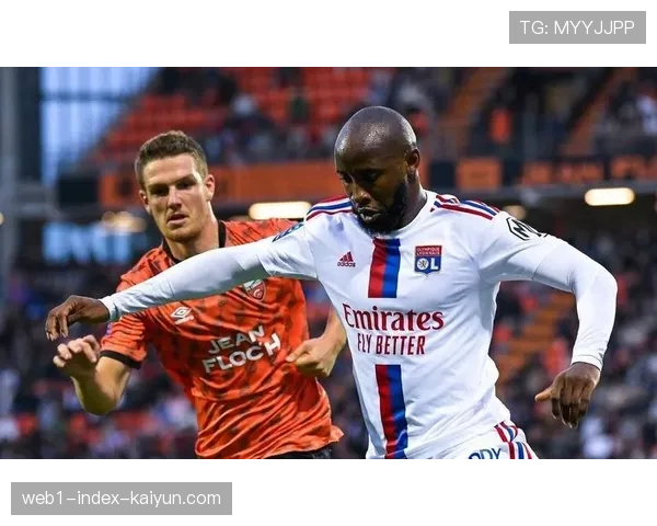 拉卡泽特双响建功 新未来城锋线依赖法国射手